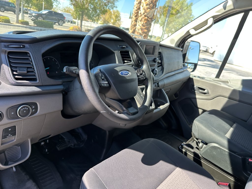 Used 2025 Ford Transit 250 Low Roof w/ Exterior Upgrade Package RWD image 21