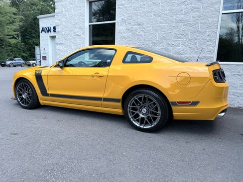 Used 2013 Ford Mustang Boss 302 w/ Boss 302 Accessory Pkg RWD image 7
