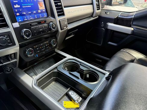 Used 2021 Ford F350 Lariat AWD/4WD image 39