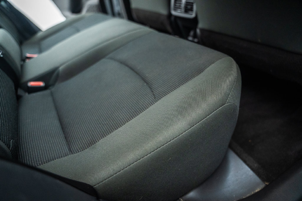 Certified 2025 Toyota RAV4 LE FWD image 32