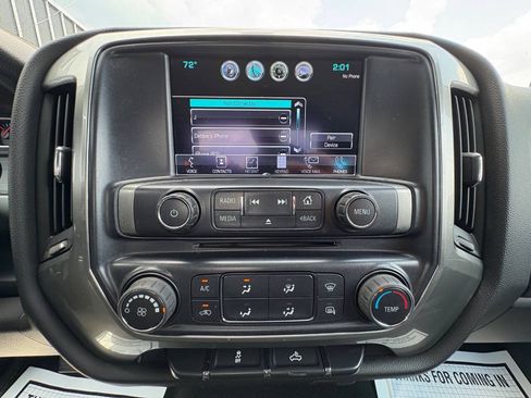 Used 2019 Chevrolet Silverado 1500 LT AWD/4WD image 17