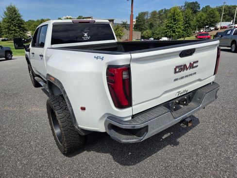 Used 2024 GMC Sierra 3500 Pro AWD/4WD image 9