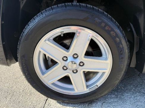 Used 2010 Jeep Patriot Latitude image 32