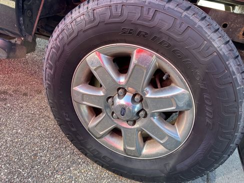 Used 2013 Ford F150 XLT w/ Luxury Equipment Group image 7