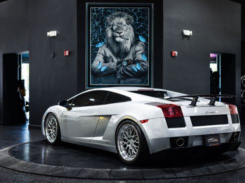Used 2004 Lamborghini Gallardo image 5