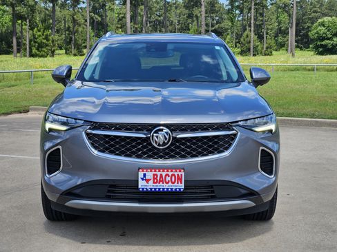 Used 2022 Buick Envision Avenir w/ Safety Package FWD image 2