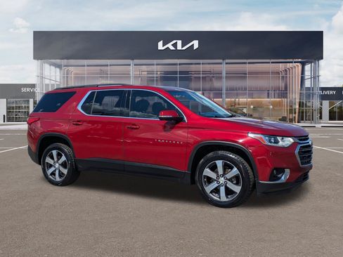Used 2019 Chevrolet Traverse LT w/ LT Premium Package FWD image 1