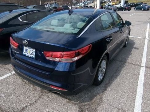 Used 2018 Kia Optima LX image 8