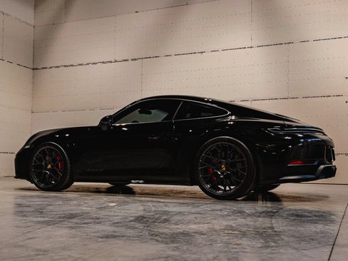 Used 2025 Porsche 911 GTS image 14