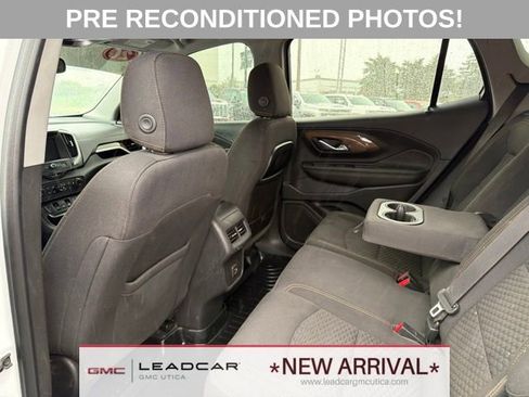 Used 2020 GMC Terrain SLE w/ Driver Convenience Package AWD/4WD image 15