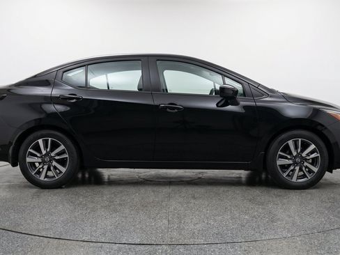 Used 2025 Nissan Versa SV FWD image 11