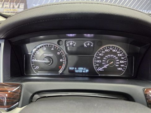 Used 2009 Lincoln MKS AWD image 13