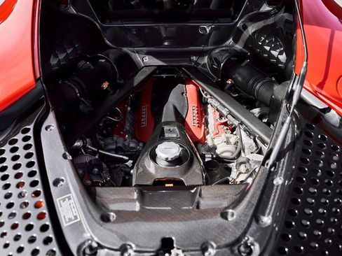Used 2021 Ferrari SF90 Stradale AWD/4WD image 23