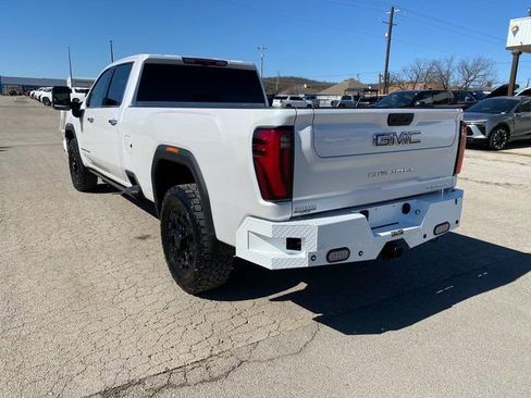 Used 2024 GMC Sierra 3500 Denali Ultimate image 4