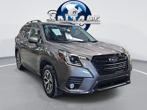 Used 2022 Subaru Forester Premium w/ Popular Package #3 image 1
