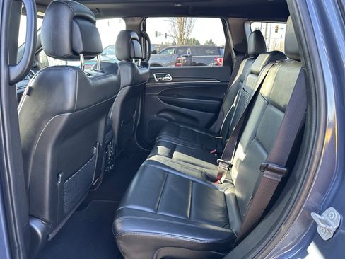 Used 2019 Jeep Grand Cherokee Limited w/ Luxury Group II image 11