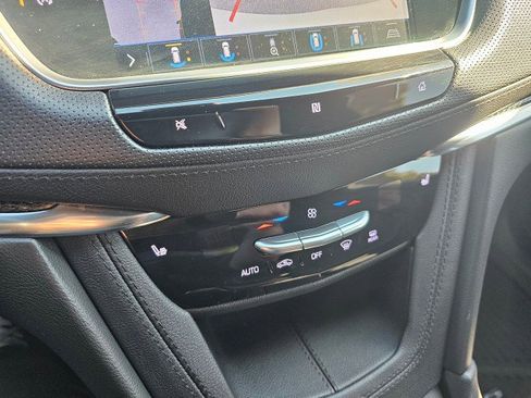 Used 2020 Cadillac XT5 Sportv image 37