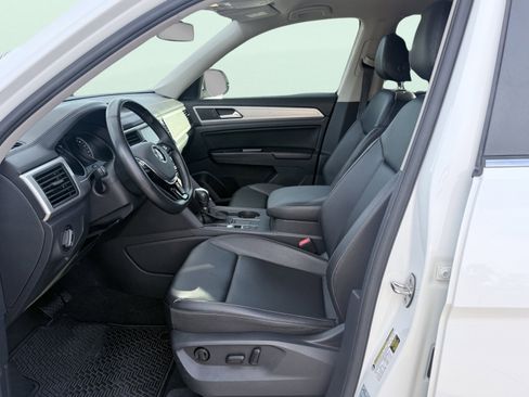 Used 2019 Volkswagen Atlas SE image 25
