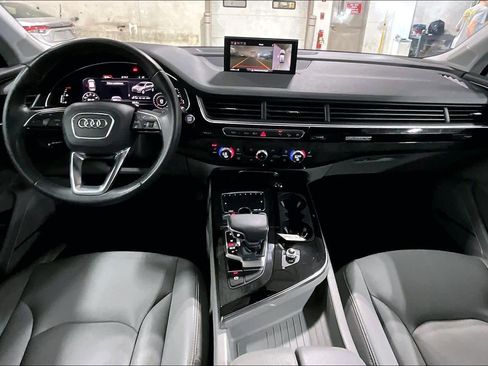 Used 2019 Audi Q7 3.0T Premium Plus w/ Premium Plus Package AWD/4WD image 16