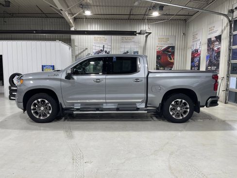 Used 2023 Chevrolet Silverado 1500 High Country w/ Z71 Off-Road Package image 5