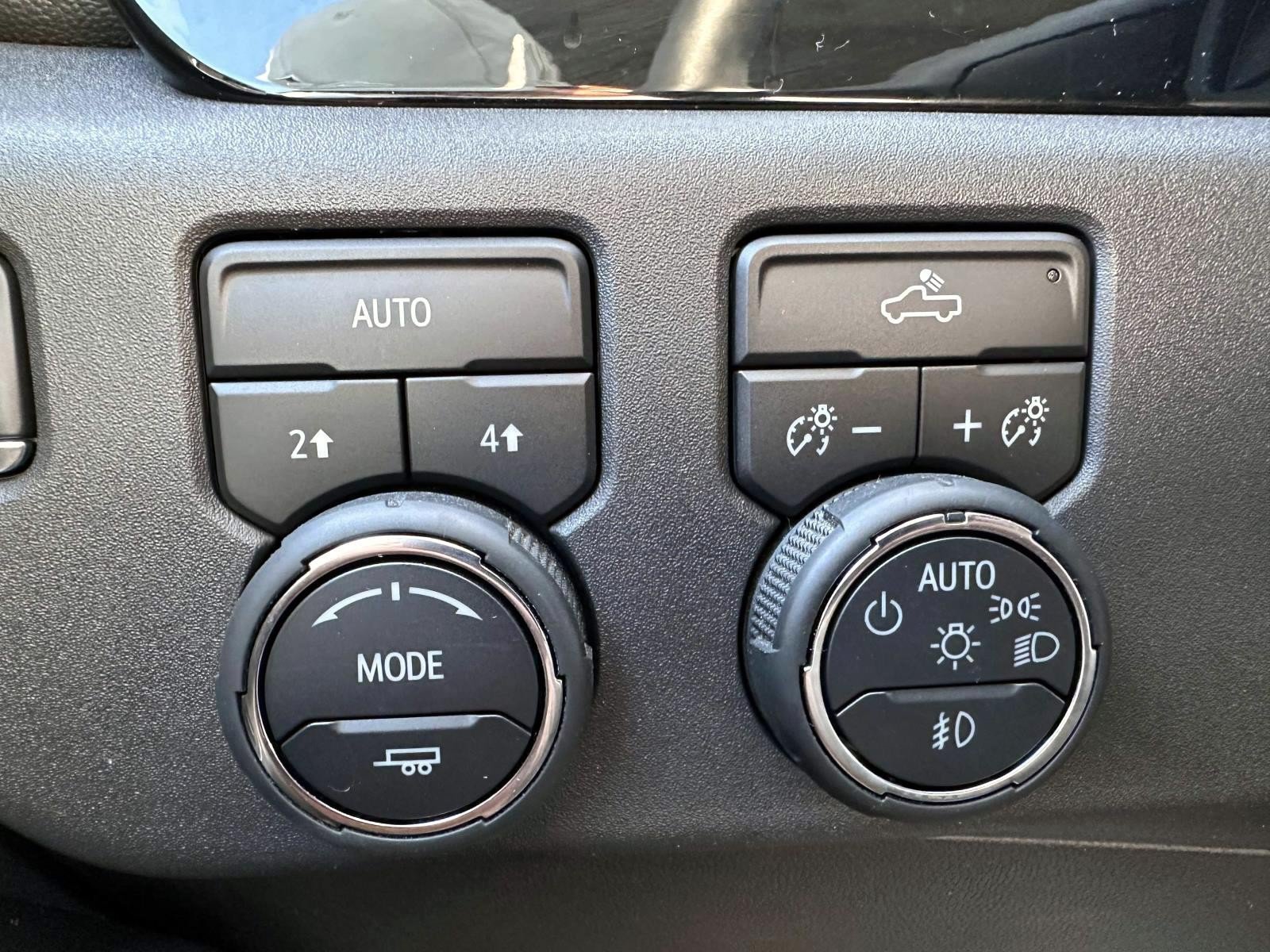 Used 2024 Chevrolet Silverado 1500 RST w/ LPO, Liner Protection Package AWD/4WD image 15