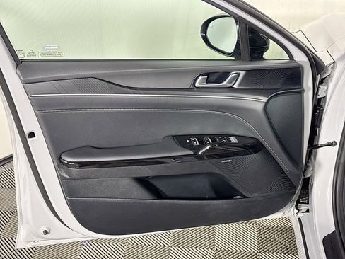 Used 2025 Kia K5 GT-Line w/ GT-Line Premium Package image 11