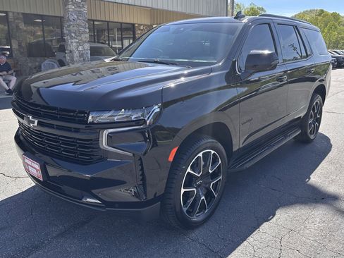 Used 2023 Chevrolet Tahoe RST w/ Luxury Package image 2