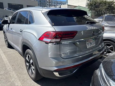 Certified 2023 Volkswagen Atlas Cross Sport SE FWD image 5