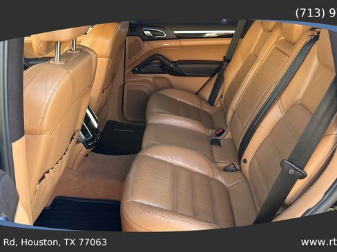 Used 2011 Porsche Cayenne S image 25