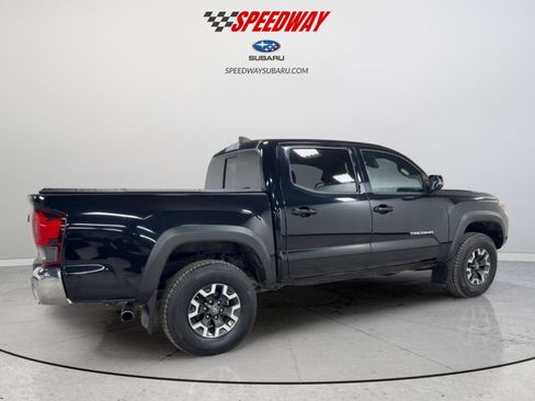 Used 2019 Toyota Tacoma SR5 image 3