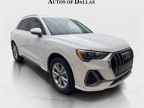Used 2022 Audi Q3 2.0T Premium w/ Convenience Package image 4