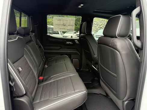 New 2026 GMC Sierra 1500 AT4X AWD/4WD image 21