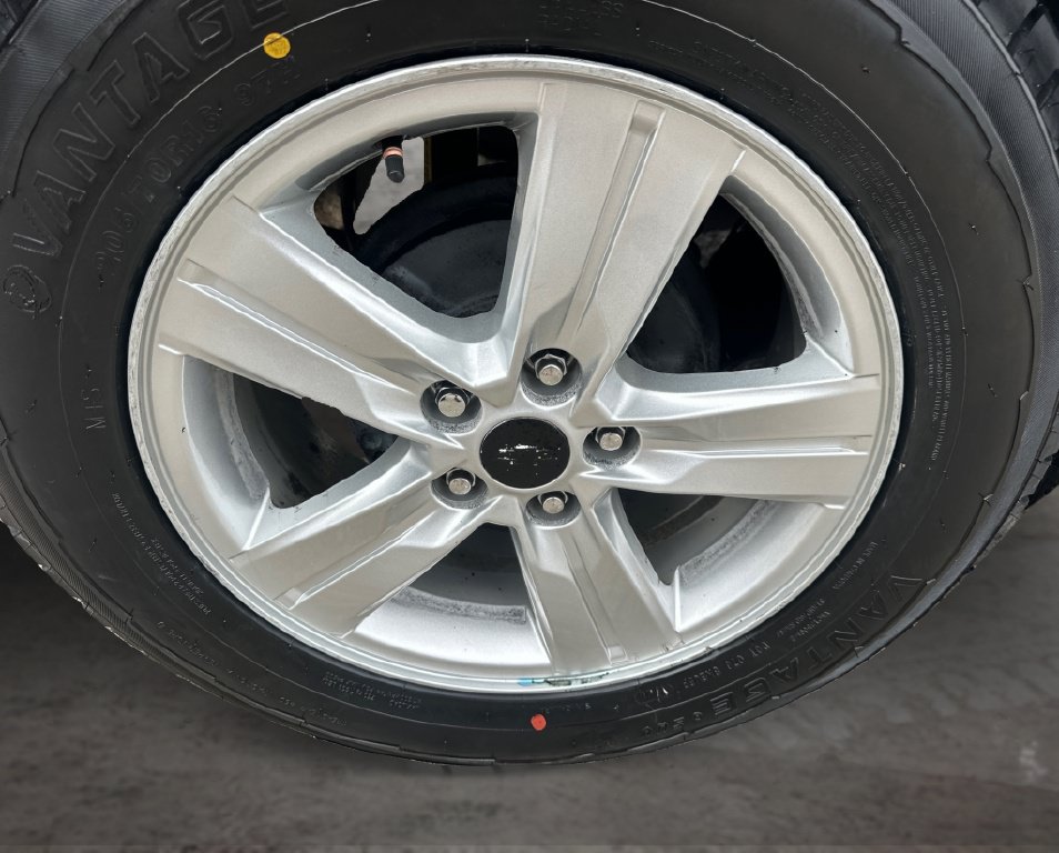 Used 2020 Chevrolet Trax LT w/ LT Convenience Package FWD image 19