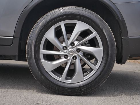 Used 2015 Nissan Rogue SL w/ SL Premium Package FWD image 15