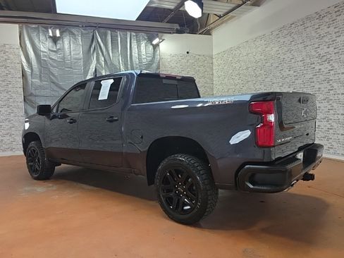Used 2022 Chevrolet Silverado 1500 LT Trail Boss w/ Convenience Package II image 7