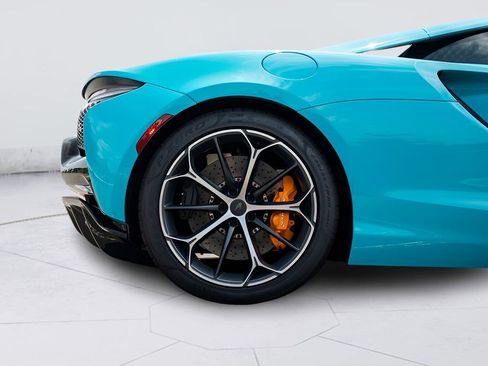 New 2025 McLaren Artura RWD image 33