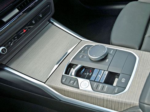 Used 2025 BMW 330i Sedan image 25