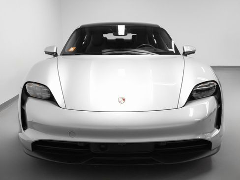 Certified 2023 Porsche Taycan image 8