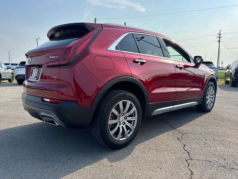 Used 2022 Cadillac XT4 Premium Luxury w/ Cold Weather Package FWD image 10