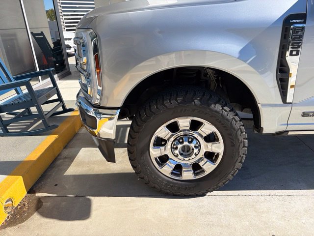 Used 2024 Ford F250 Lariat w/ Lariat Ultimate Package AWD/4WD image 2