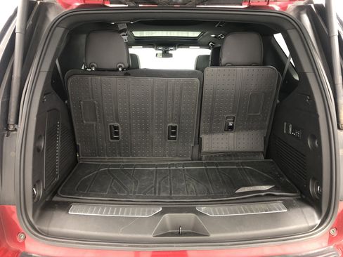 Used 2022 Chevrolet Tahoe RST w/ Sport Performance Package image 10