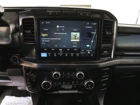 Used 2023 Ford F250 Lariat w/ Black Appearance Package AWD/4WD image 26