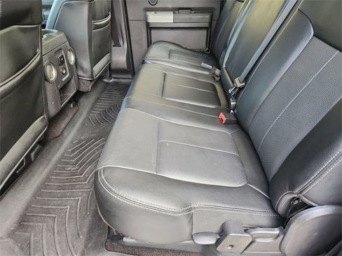 Used 2015 Ford F250 Lariat w/ Lariat Ultimate Package image 24