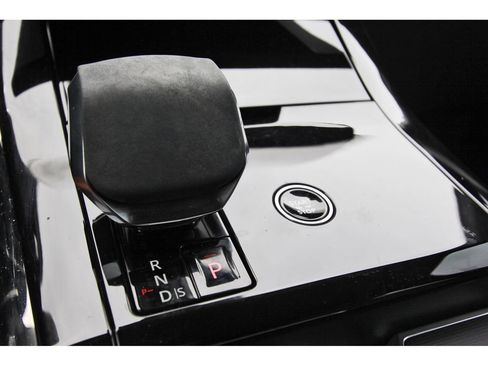 Used 2024 Land Rover Range Rover Sport SE AWD/4WD image 23
