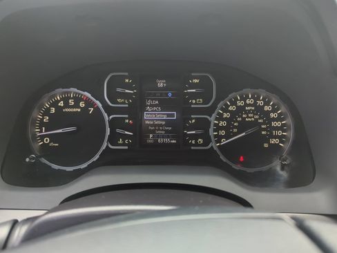 Used 2018 Toyota Tundra SR5 w/ TRD Off Road Package AWD/4WD image 24