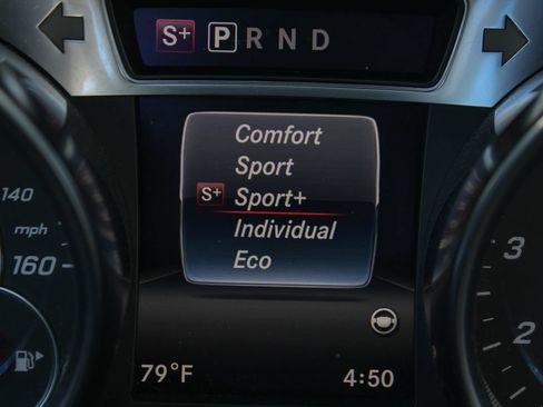 Used 2018 Mercedes-Benz SL 550 image 29