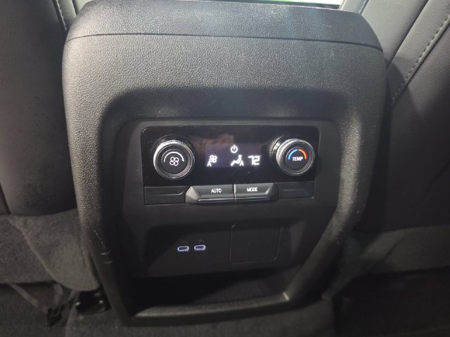 Used 2026 Buick Enclave Preferred AWD/4WD image 26