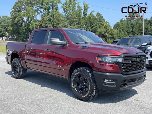 Used 2025 RAM 1500 Warlock AWD/4WD image 1