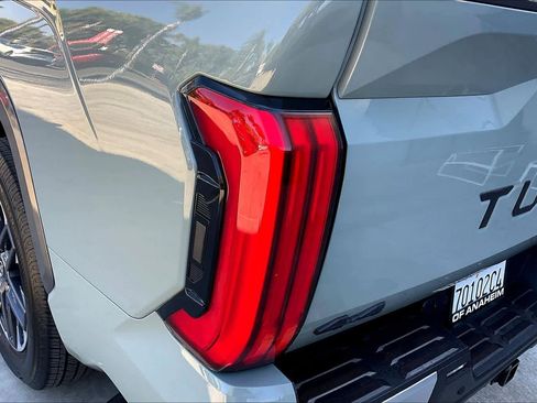 Used 2025 Toyota Tundra Limited image 28