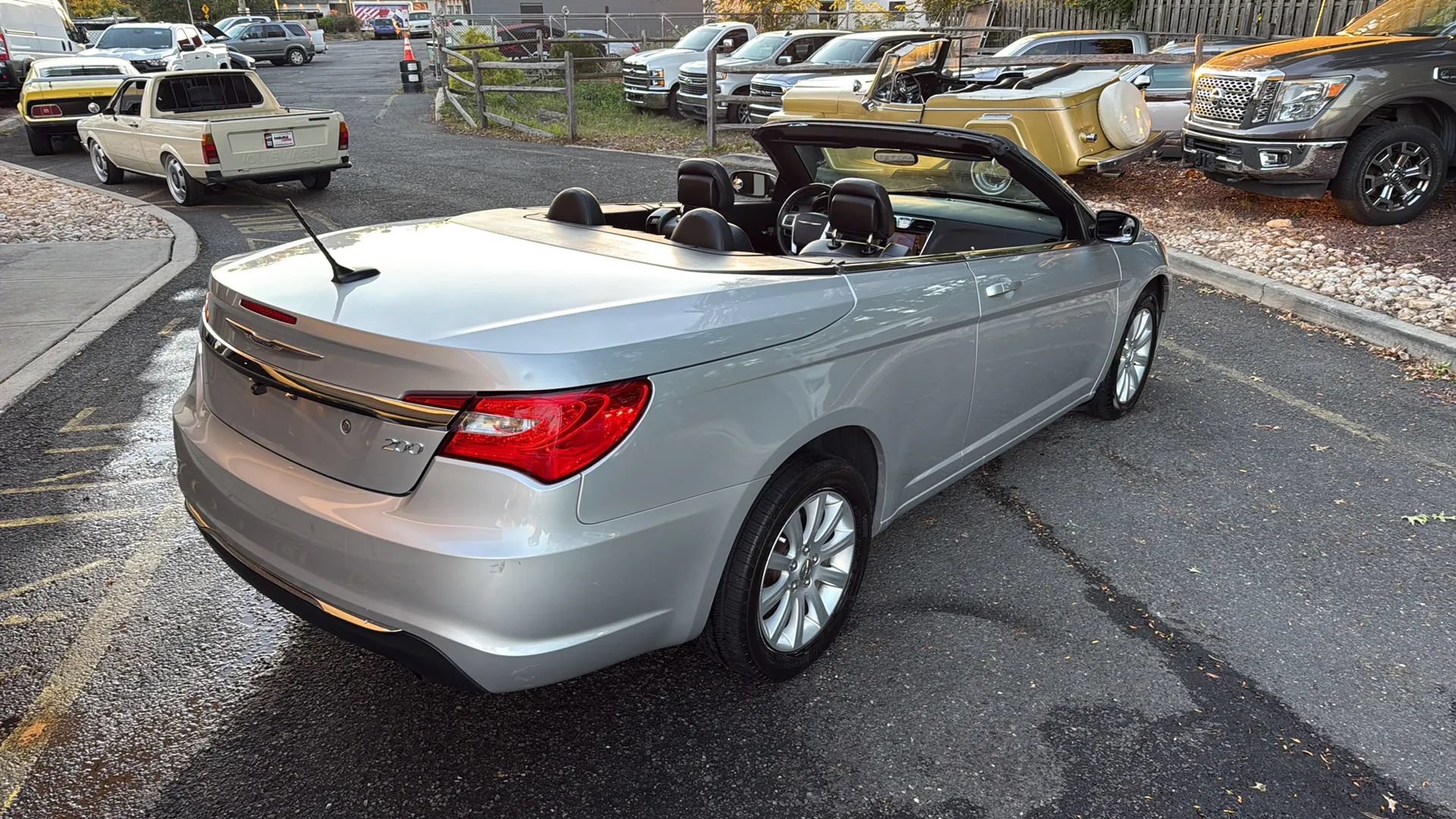 Used 2012 Chrysler 200 Touring FWD image 39